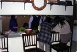 まずは、講師と一緒に簡単なものを作りました。